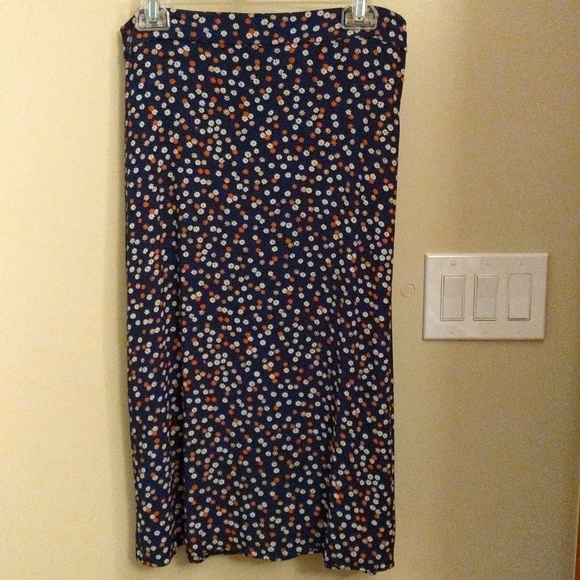 Madewell Dresses & Skirts - Madewell Baby Floral Bengali Simple Midi Skirt (Size 10)